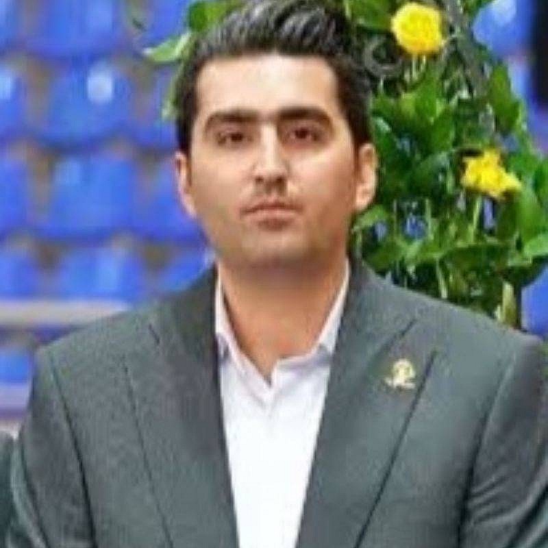 علیرضا نصرتی