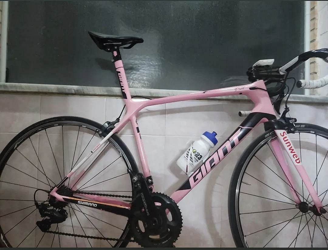 دوچرخه کورسی giant tcr (sunweb)